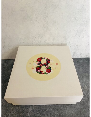 Kadınlar Günü Hediye Kutusu